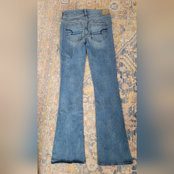 America Eagle kick boot jeans - Picture 2 of 5